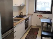 Apartament 2 camere, decomandat - zona Sanpetru 