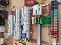 Ofer servici reparații electrice.