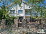 Vila superba, cu piscina, 970mp teren, D P E M, gradina amen