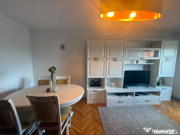 Apartament 3 camere zona UMF-Zorilor-exclusivitate
