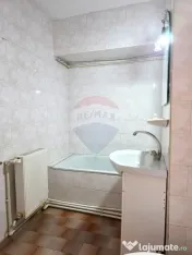 Apartament 3 camere, în zona Pod, Ramnicu Sarat et.4/4 