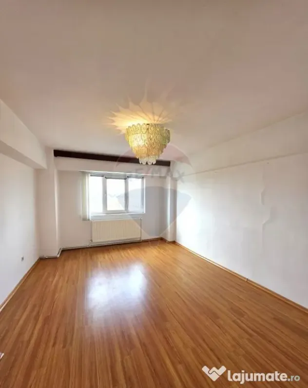 Apartament 3 camere, în zona Pod, Ramnicu Sarat et.4/4