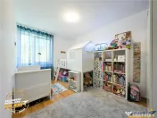 3D! Decomandat, luminos, primitor, 2 balcoane, Simeria, Sfan 