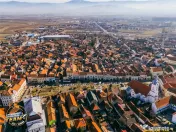 Accesibilitate si farmecul unei case cu garaj, locatie de re 