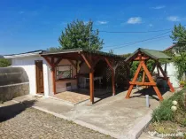 Teren de vanzare cu bucatarie si magazii 1128mp