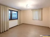 Vila individuala,5 camere,5 bai,170mp utili,areal A,teren 6 