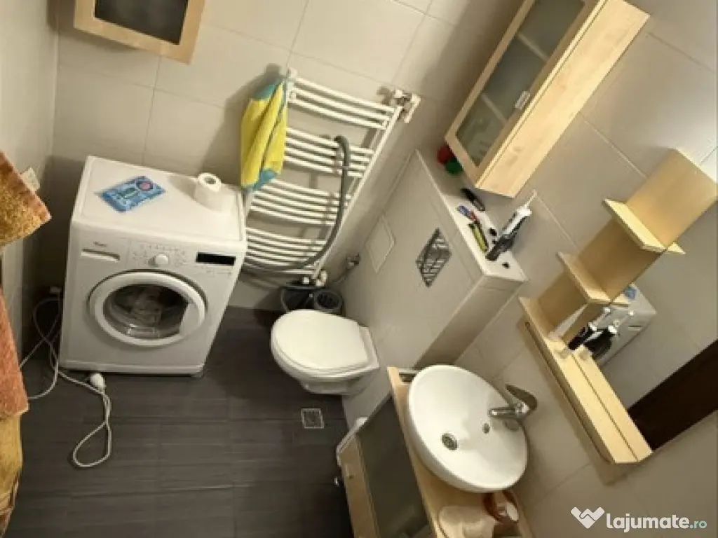 Brancoveanu stradal etaj 4 cu parcare