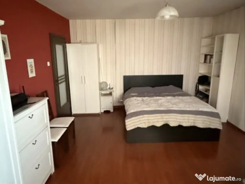 Brancoveanu stradal etaj 4 cu parcare