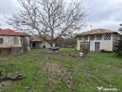 Casa de renovat cu teren 2570 mp in loc. Teiu jud. Arges 