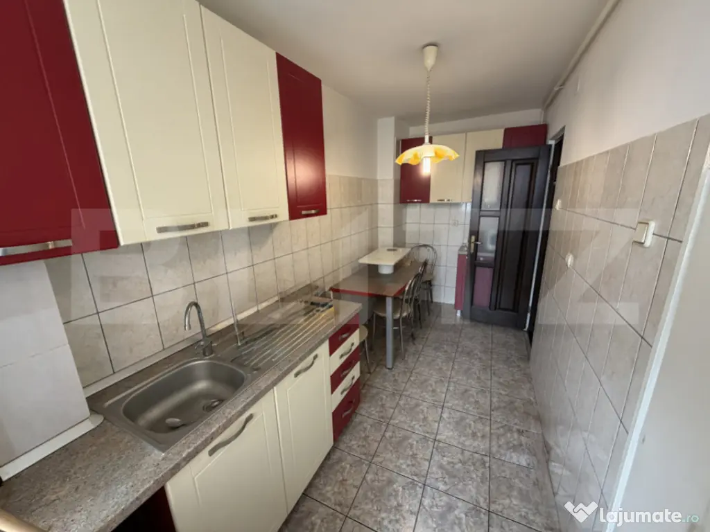 Apartament 3 camere, 70 mp, zona Centru