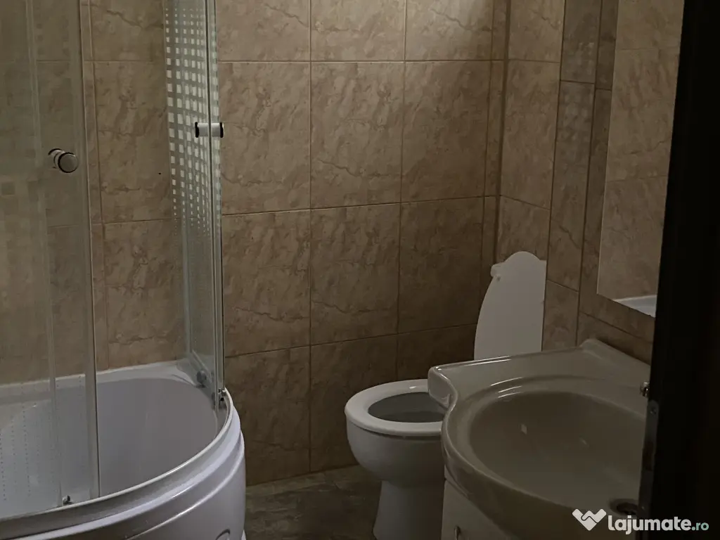 Apartament de închiriat