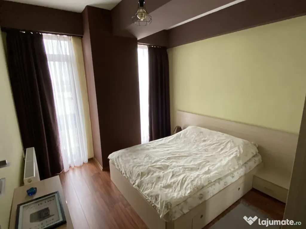 Apartament de închiriat