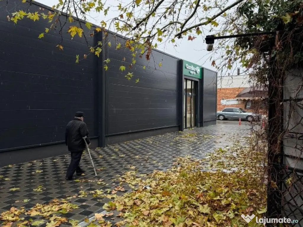 Piata Slobozia, sp. com CARREFOUR DE VANZARE