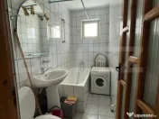 Apartament cu 2 camere , zona Decebal 