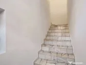 Inchiriez Vila 5 camere mari, 5 balcoane + 2 bai + bucatarie, 