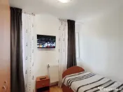 Inchiriez Vila 5 camere mari, 5 balcoane + 2 bai + bucatarie, 