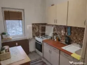 Garsonieră Decebal, et. 1, an 1990, metrou, 41 mp 