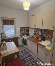 Garsonieră Decebal, et. 1, an 1990, metrou, 41 mp