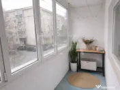 Garsonieră Decebal, et. 1, an 1990, metrou, 41 mp 