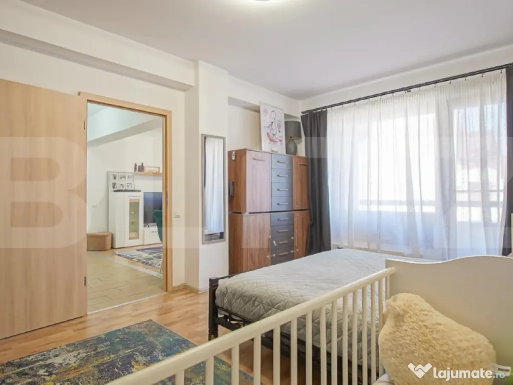 Apartament 2 camere Tractorul, zona de vile, parcare inclusa