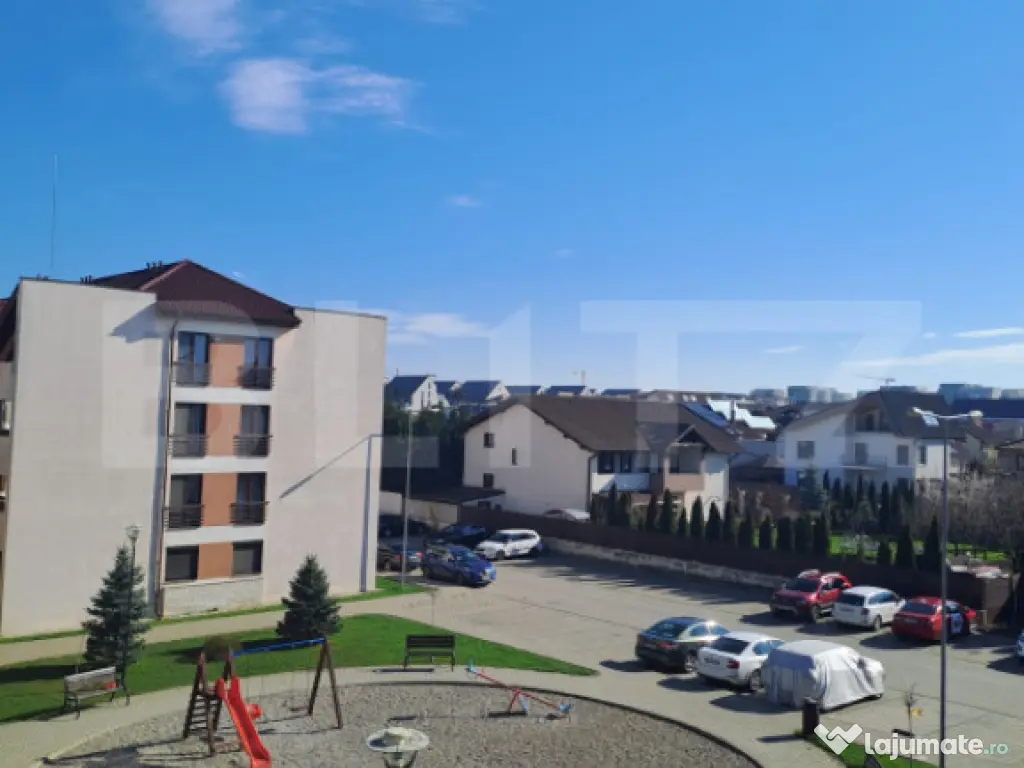 Apartament 2 camere Tractorul, zona de vile, parcare inclusa