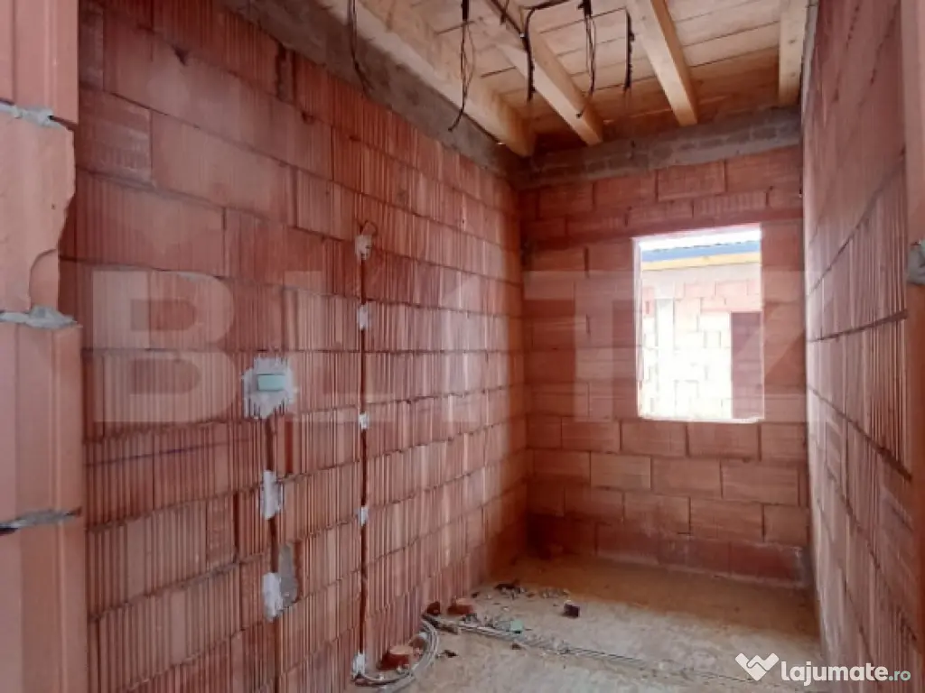 Casa individuala la rosu 103-108mp, situata intr-un cartier