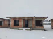 Casa individuala la rosu 103-108mp, situata intr-un cartier 