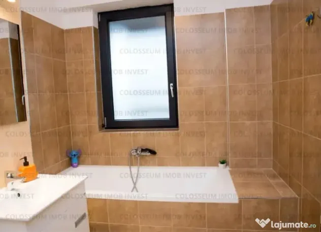Apartament elegant 3 camere si 2 bai + 2 parcări – zona Tractorul!