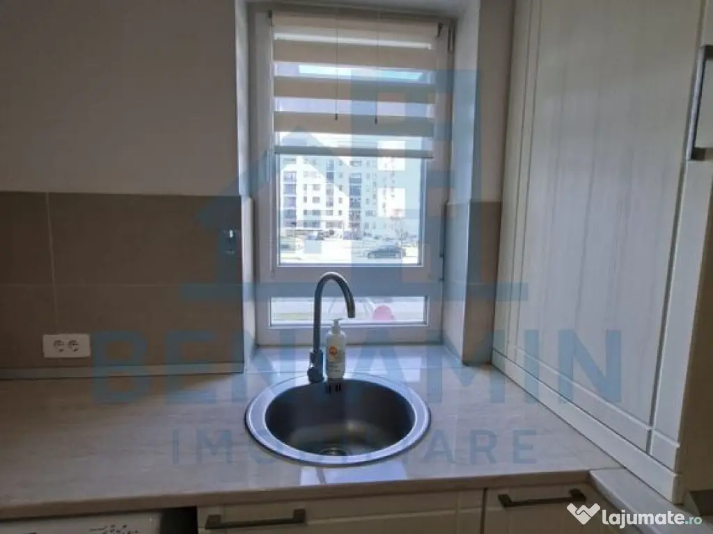 Apartament 2 camere decomandat parter Mall Coresi 50mp pa...