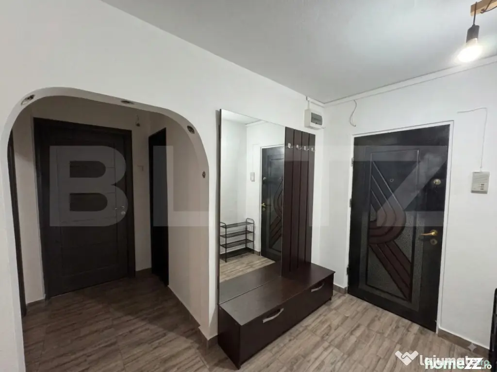 Apartament 3 camere decomandat, 2 bai, 75 mp total - Brazda