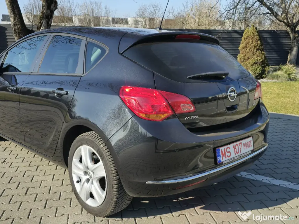 Opel Astra J Energy 1.7 CDTI 130 CP, 2014, stare impecabilă