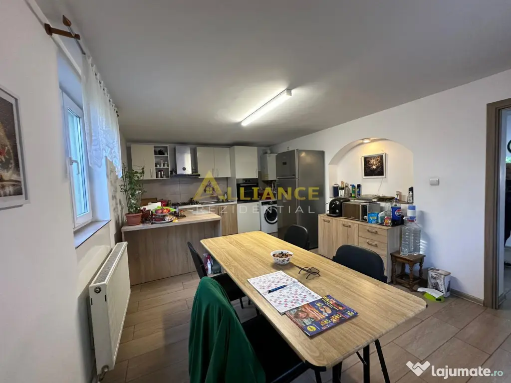Casa individuala cu spatiu comercial de - Sos. Leordeni 500