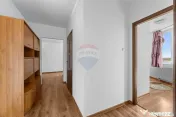 Apartament cu 3 camere de închiriat în zona Romanilor 