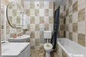 Apartament cu 3 camere de închiriat în zona Romanilor 