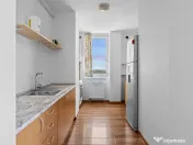 Apartament cu 3 camere de închiriat în zona Romanilor 