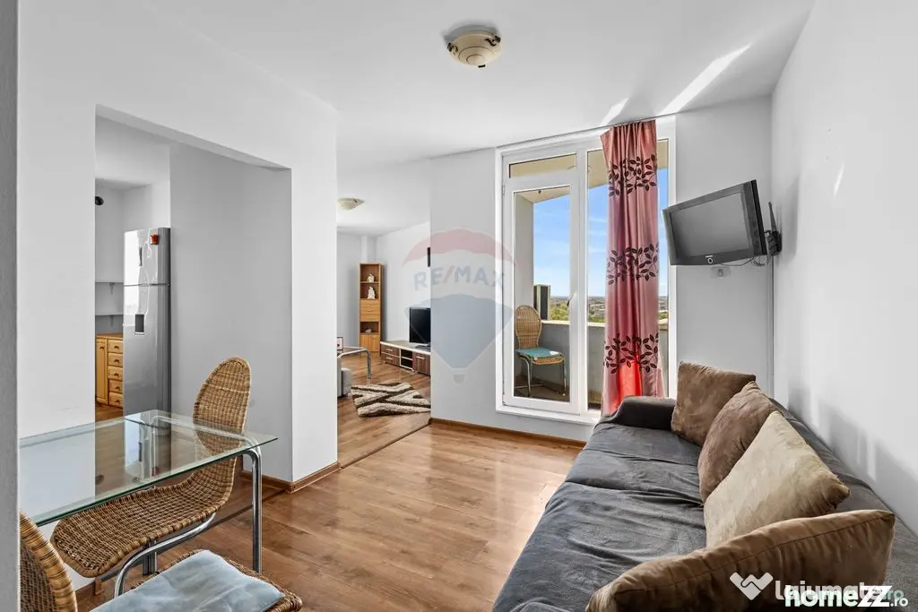 Apartament cu 3 camere de închiriat în zona Romanilor