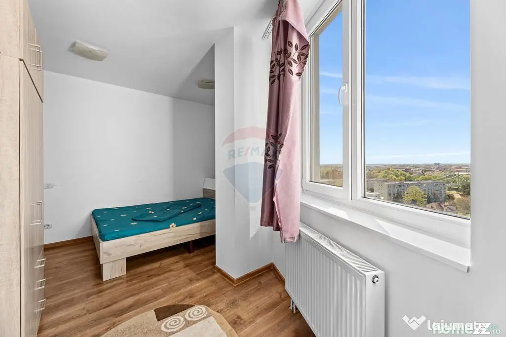 Apartament cu 3 camere de închiriat în zona Romanilor