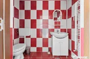 Apartament cu 3 camere de închiriat în zona Romanilor