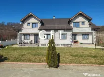 Proprietate Tip Duplex în Viișoara – Vedere Panoramică