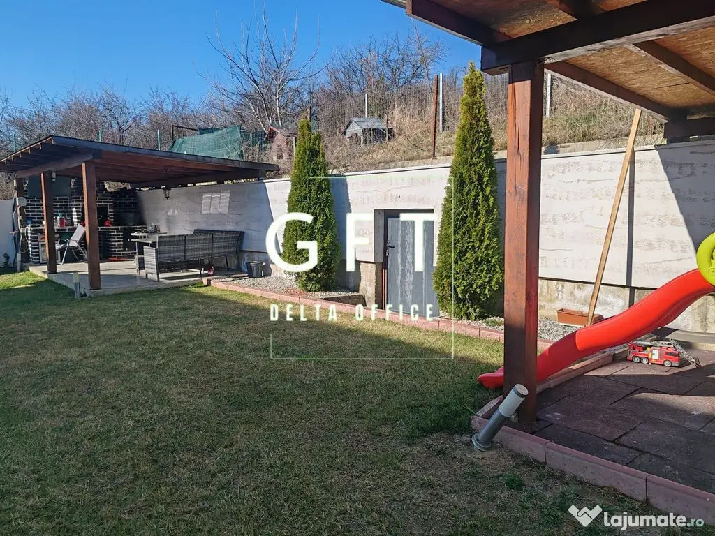 Proprietate Tip Duplex în Viișoara – Vedere Panoramică