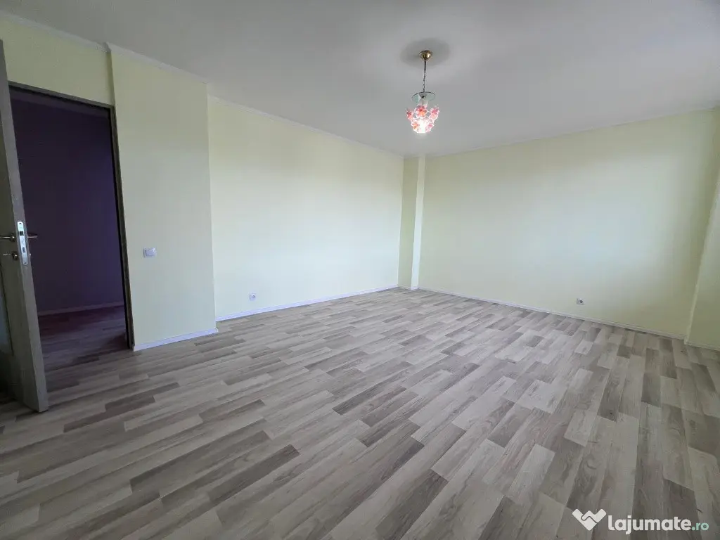 Apartament 2 camere, decomandat,zona Gojdu