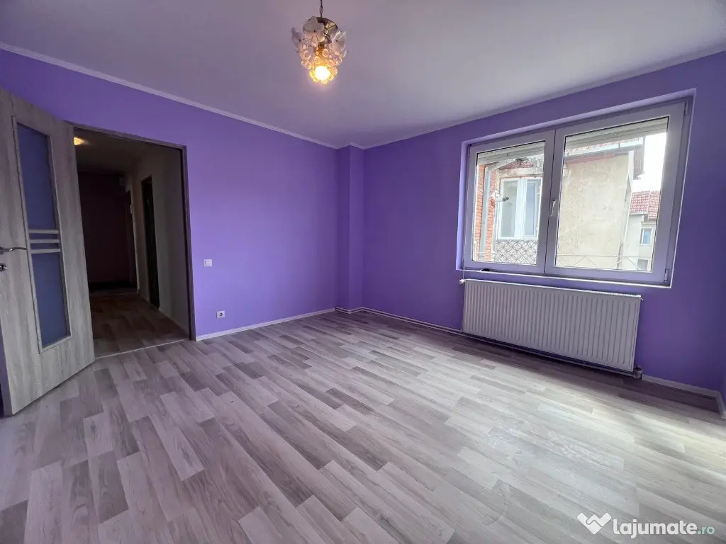 Apartament 2 camere, decomandat,zona Gojdu