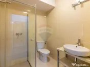 Clădire investițională: policlinică, senior living & ... 