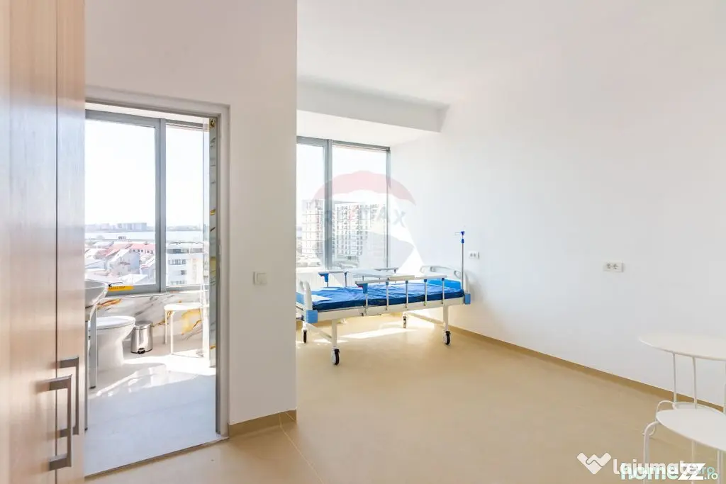 Clădire investițională: policlinică, senior living & ...