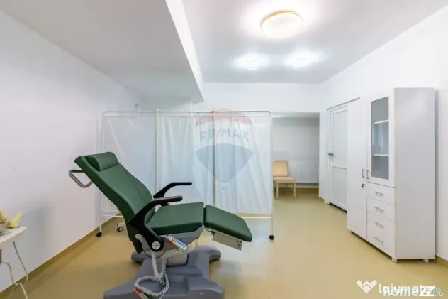 Clădire investițională: policlinică, senior living & ...