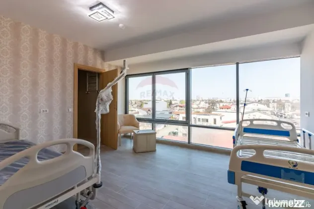 Clădire investițională: policlinică, senior living & ...