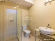 Clădire investițională: policlinică, senior living & ... 