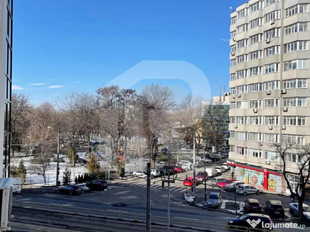 Spatiu birouri Mihalache -Turda in imobil mixt, 33 mp, centr