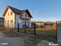 Restaurant Angajăm Bucătăreasă și Ospătăriță 