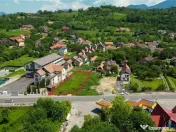 FILM!Punct de atractie:intravilan in vecinatatea Castelului 